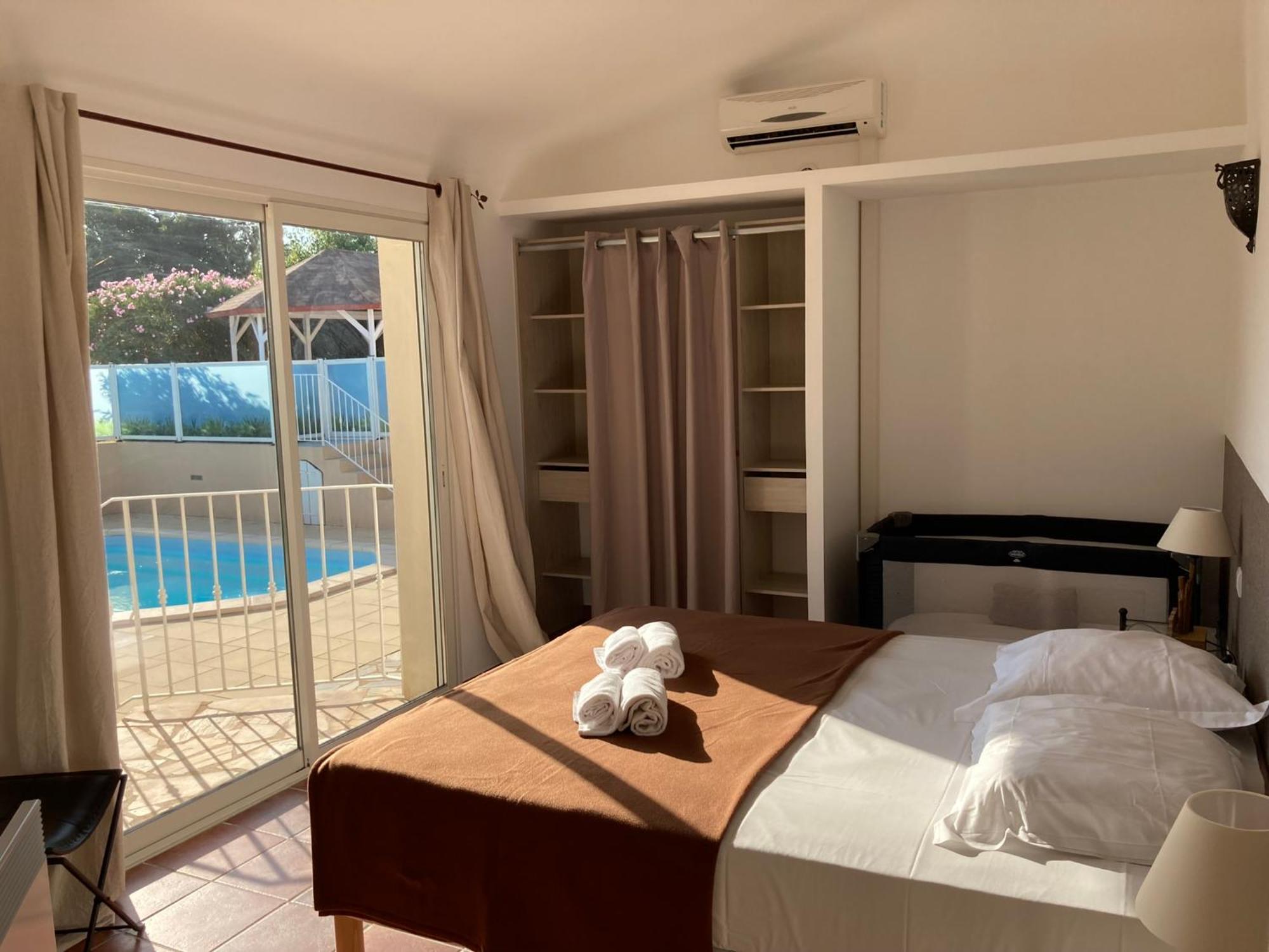 Villas Cala Corsa - 3 Et 4 Chambres - Cala Rossa Porto-Vecchio - Villas Entierement Climatisees Avec Piscine Chauffee Partagee Et Piscines Privees - Internet Gratuit Ngoại thất bức ảnh