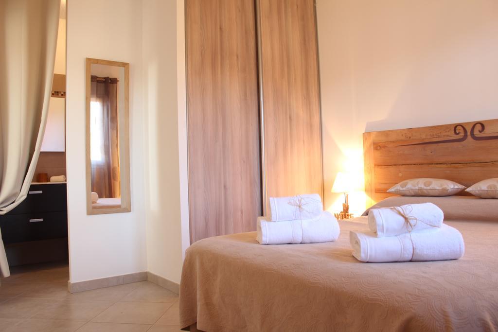 Villas Cala Corsa - 3 Et 4 Chambres - Cala Rossa Porto-Vecchio - Villas Entierement Climatisees Avec Piscine Chauffee Partagee Et Piscines Privees - Internet Gratuit Ngoại thất bức ảnh